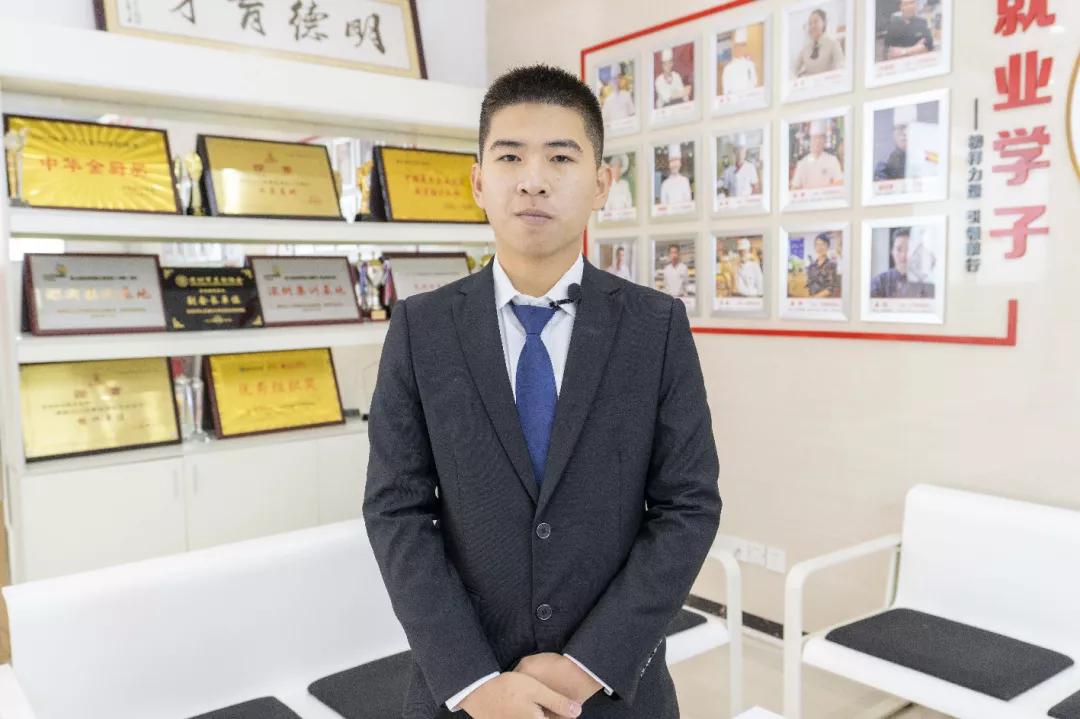毕业生专访丨方有奇:学技能要趁早 要拼搏才有奇迹 毕业生专访丨方有奇:学技能要趁早 要拼搏才有奇迹
