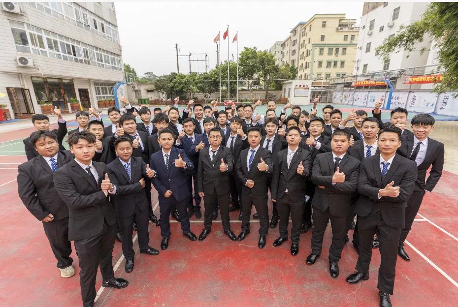 毕业生专访丨方有奇:学技能要趁早 要拼搏才有奇迹 毕业生专访丨方有奇:学技能要趁早 要拼搏才有奇迹