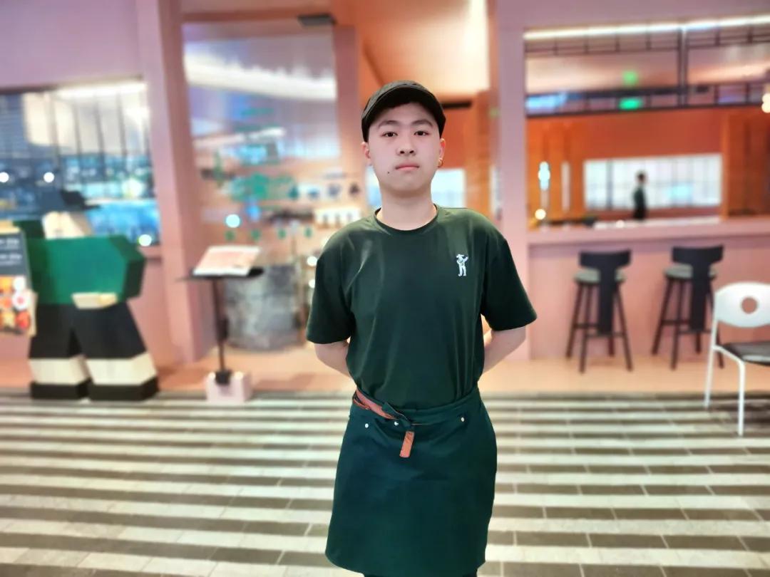 优秀毕业生李嘉星专访:我是如何走上学厨路的 优秀毕业生李嘉星专访:我是如何走上学厨路的