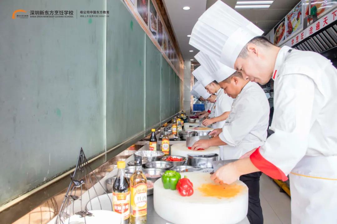 高手过招丨2021年深圳新东方“恒顺杯”教师技能大比武拉开序幕 高手过招丨2021年深圳新东方“恒顺杯”教师技能大比武拉开序幕