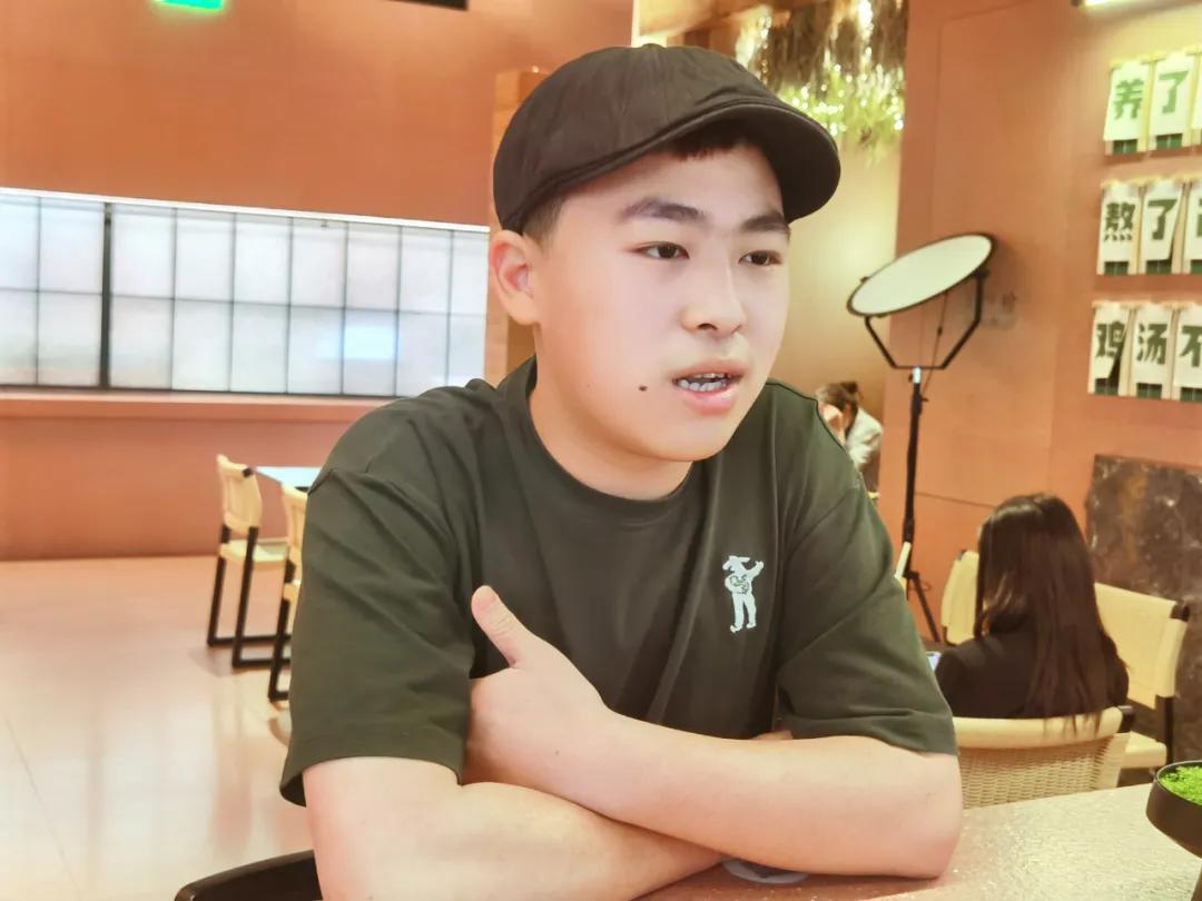 优秀毕业生李嘉星专访:我是如何走上学厨路的 优秀毕业生李嘉星专访:我是如何走上学厨路的