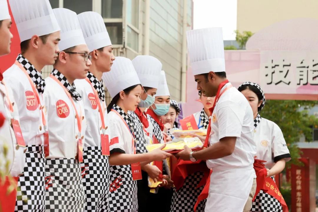 第六届全国烹饪技能大赛（深圳赛区）迎来闭幕 