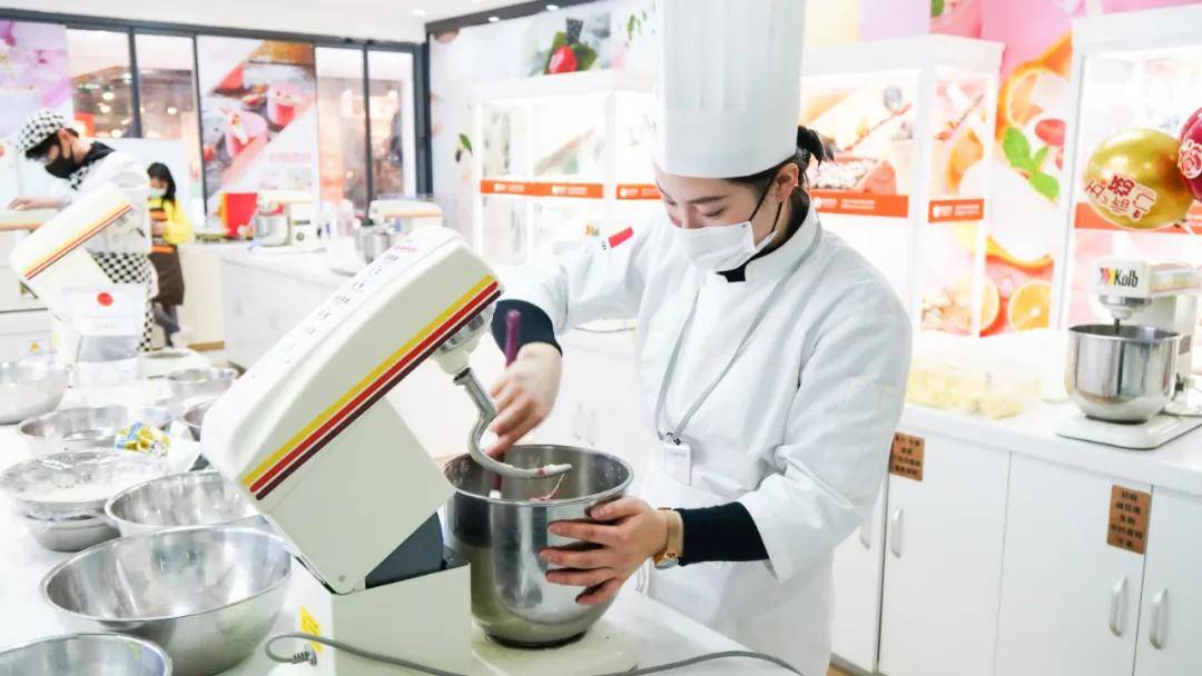深圳新东方横岗校区美食品鉴会落下帷幕