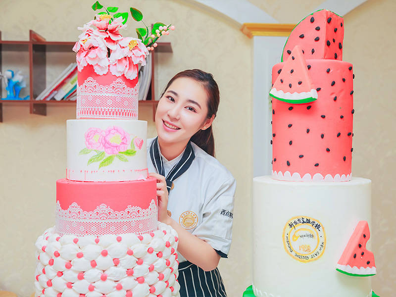 初中毕业后 为什么学西点的女生越来越多了 