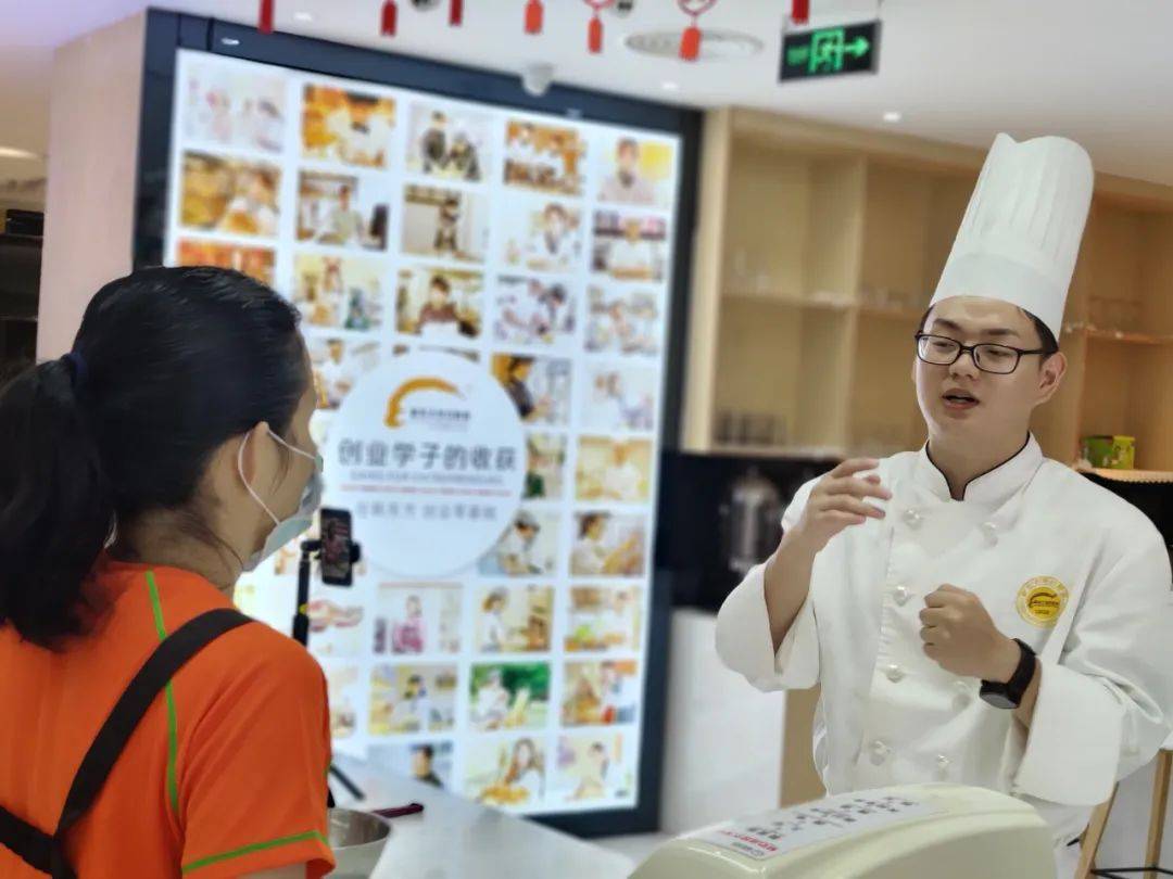 女孩子为什么适合来横岗校区学烘焙 