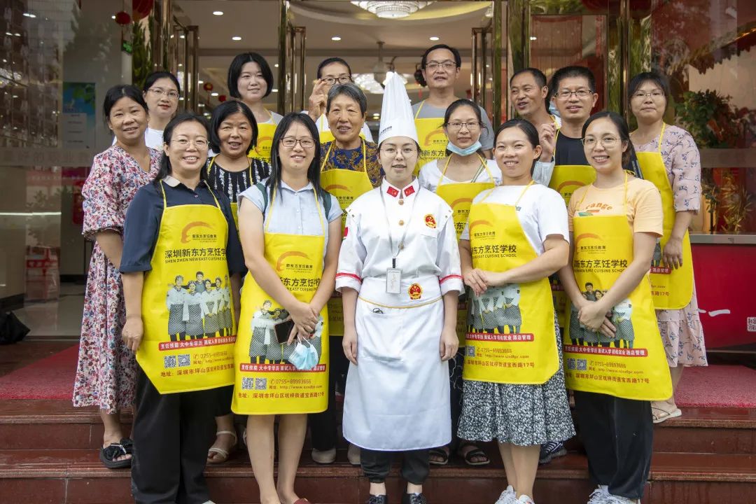 为什么大部分人选择在餐饮行业创业？来深圳新东方烹饪学校你就知道