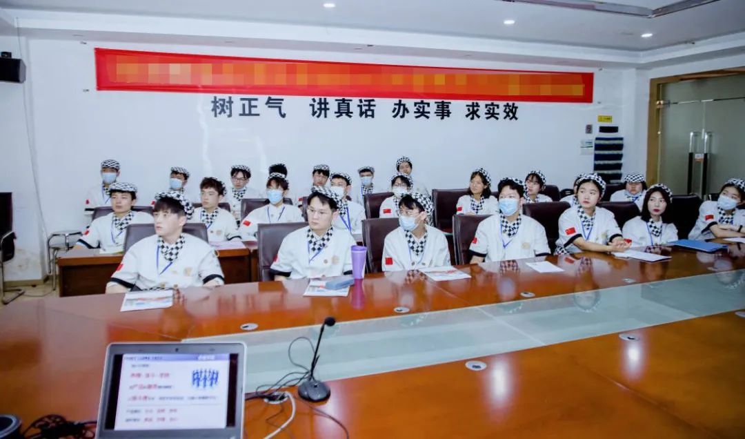 企业宣讲会|卡玛王子走进深圳新东方,与学子一对一面谈答疑 企业宣讲会|卡玛王子走进深圳新东方,与学子一对一面谈答疑