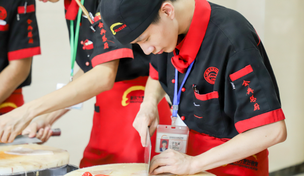 中式烹调专业发展前景如何？学中餐专业好吗？
