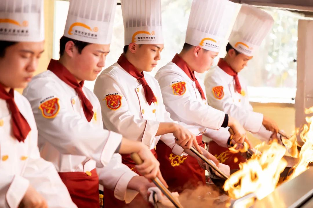 秋季招生火爆报名中!中考完为什么要在出成绩前择校? 秋季招生火爆报名中!中考完为什么要在出成绩前择校?