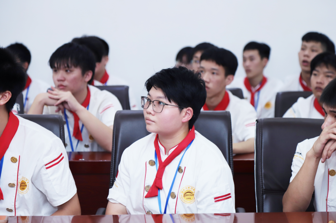 企业进校园:阿里巴巴旗下的盒马鲜生来给中餐学子们进行企宣会 企业进校园:阿里巴巴旗下的盒马鲜生来给中餐学子们进行企宣会