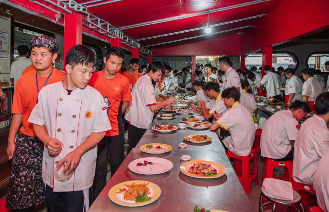 烧腊选修班同学结业展完美落幕，回顾这场肉食爱好者的天堂~