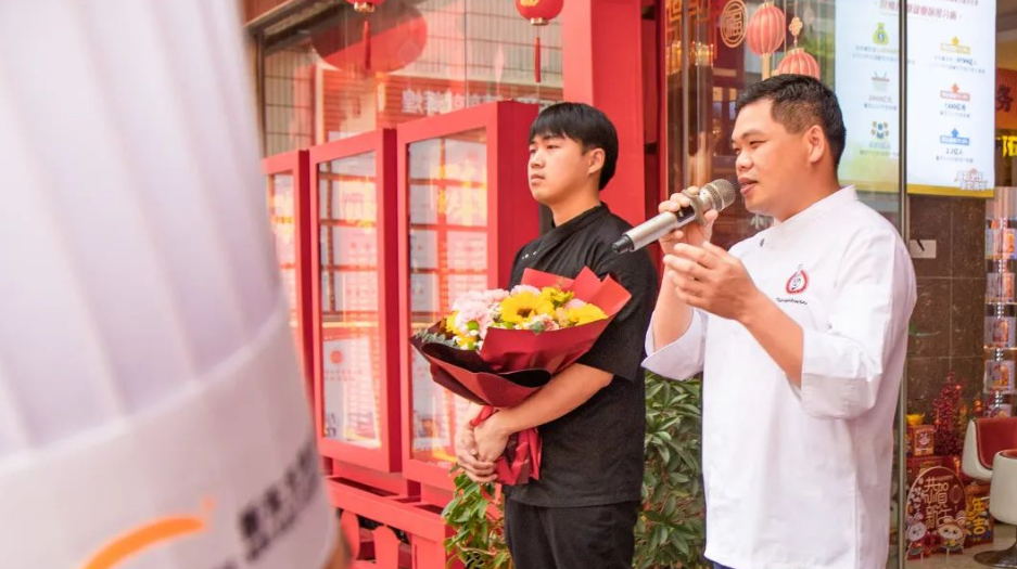 感谢谭家菜第四代传人谭学文大师为中餐学子带来精彩有趣的一课~