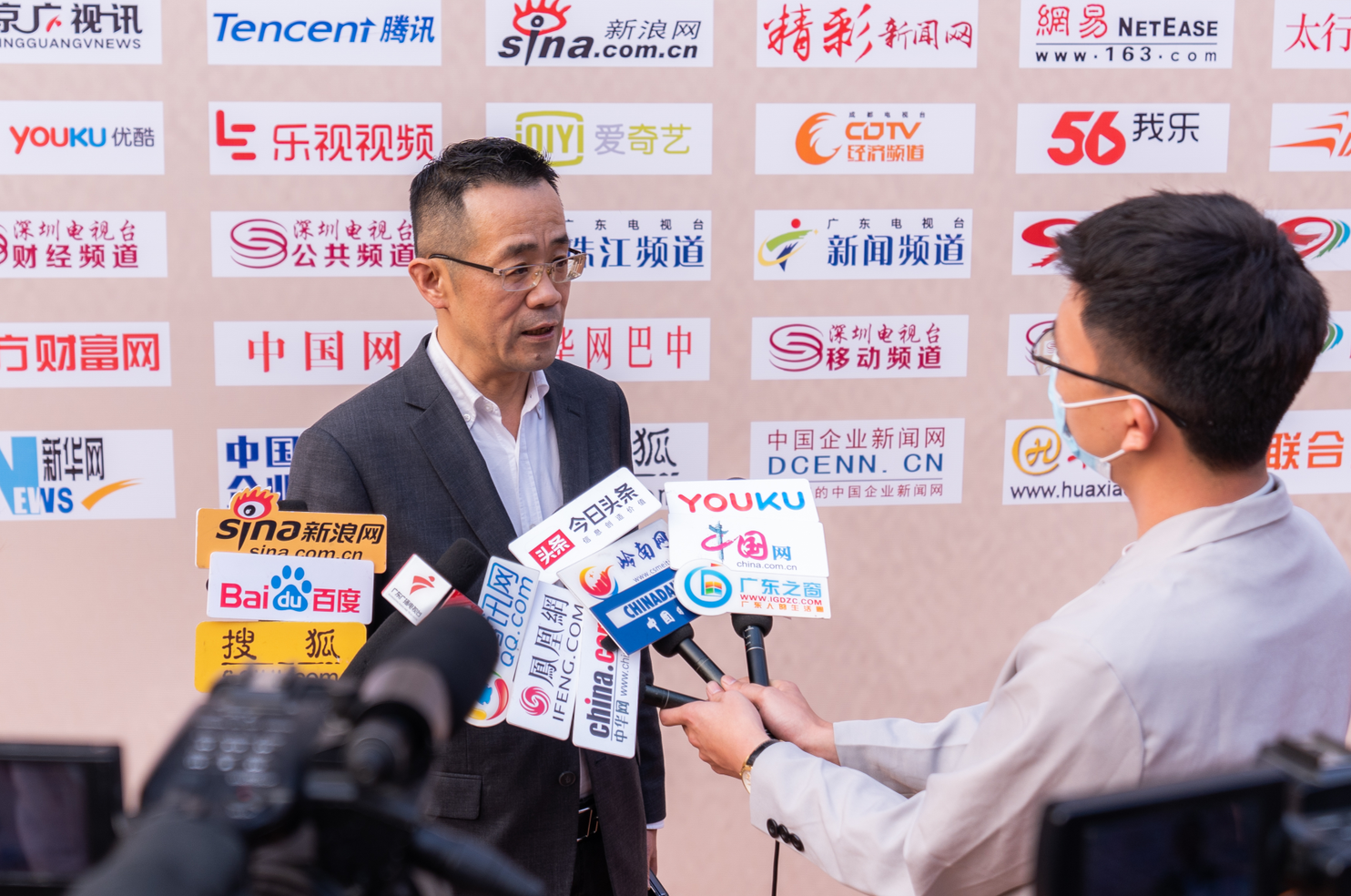 喜报!我校教师团队在2023年首届百厨争艳-中国名厨竞艺品鉴荟上荣获佳绩! 喜报!我校教师团队在2023年首届百厨争艳-中国名厨竞艺品鉴荟上荣获佳绩!