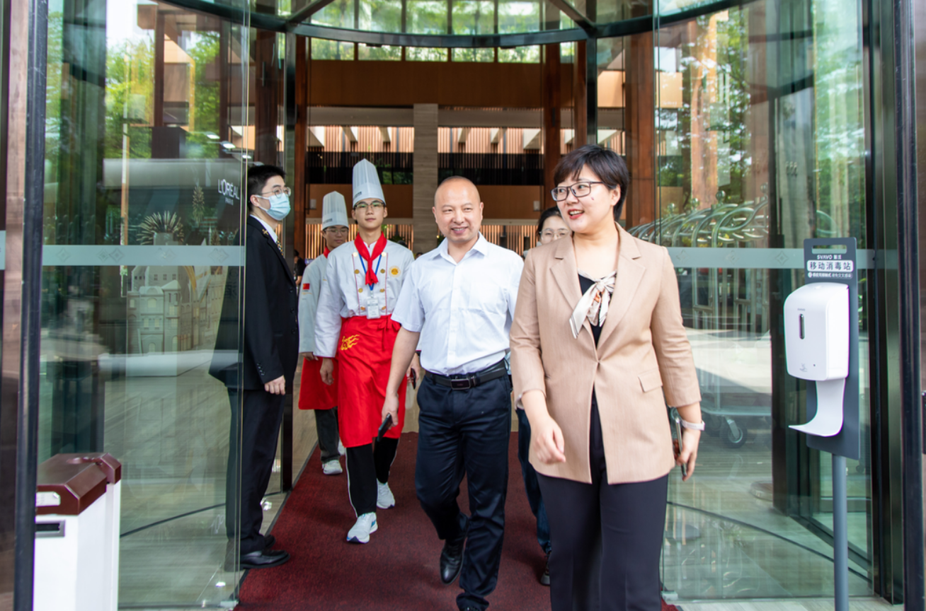 以行促学|深圳新东方学子进京基海湾大酒店参观学习~