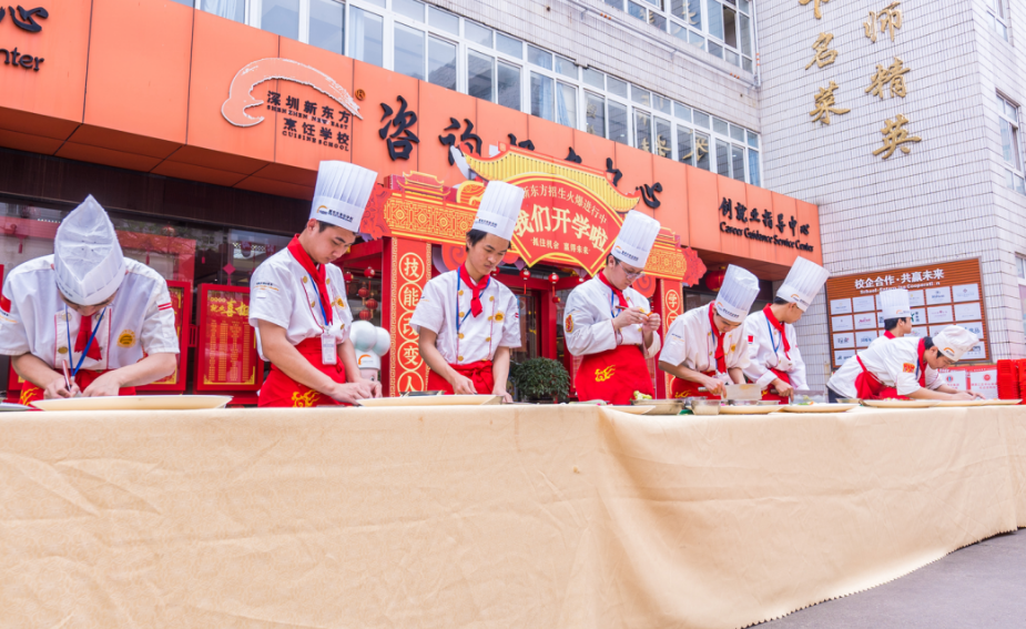 食物作画，赛出风采~一起来欣赏大厨精英2201班拼盘PK赛作品~