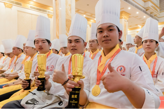 中国新东方第七届“水塔醋业杯”全国烹饪职业技能大赛总决赛圆满举行！