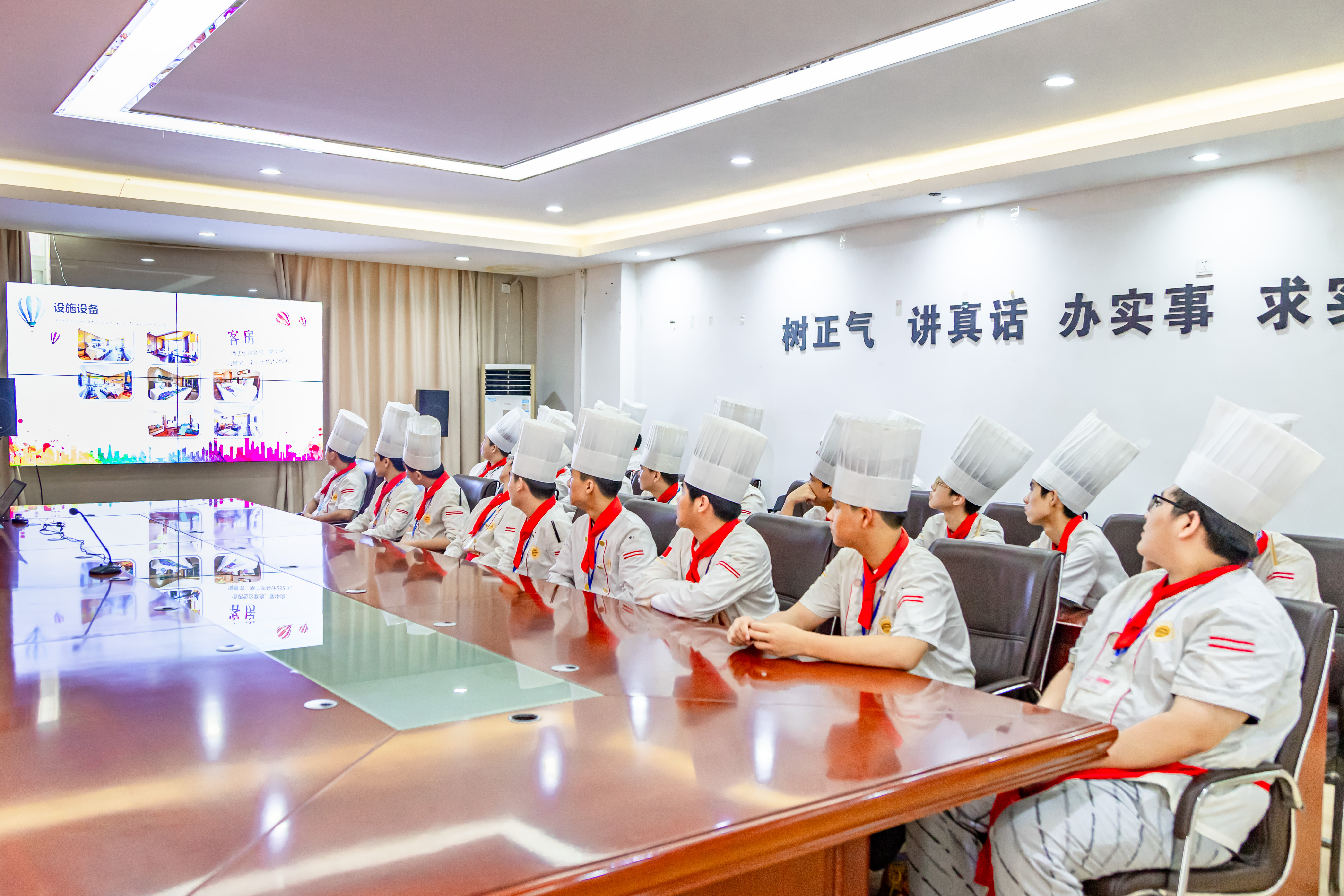 深圳大梅沙京基海湾大酒店校招负责人的宣讲招聘会来啦! 深圳大梅沙京基海湾大酒店校招负责人的宣讲招聘会来啦!