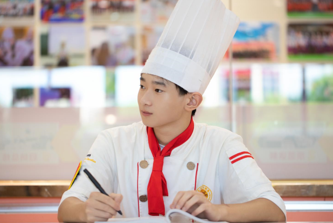 继续当学徒还是去学校学习？三个角度帮你分析