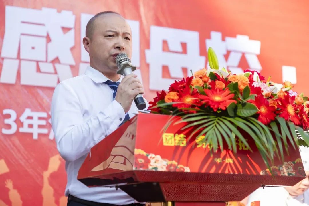 梦想从这里启航,深圳新东方烹饪学校大厨精英2103、2104班毕业典礼 梦想从这里启航,深圳新东方烹饪学校大厨精英2103、2104班毕业典礼