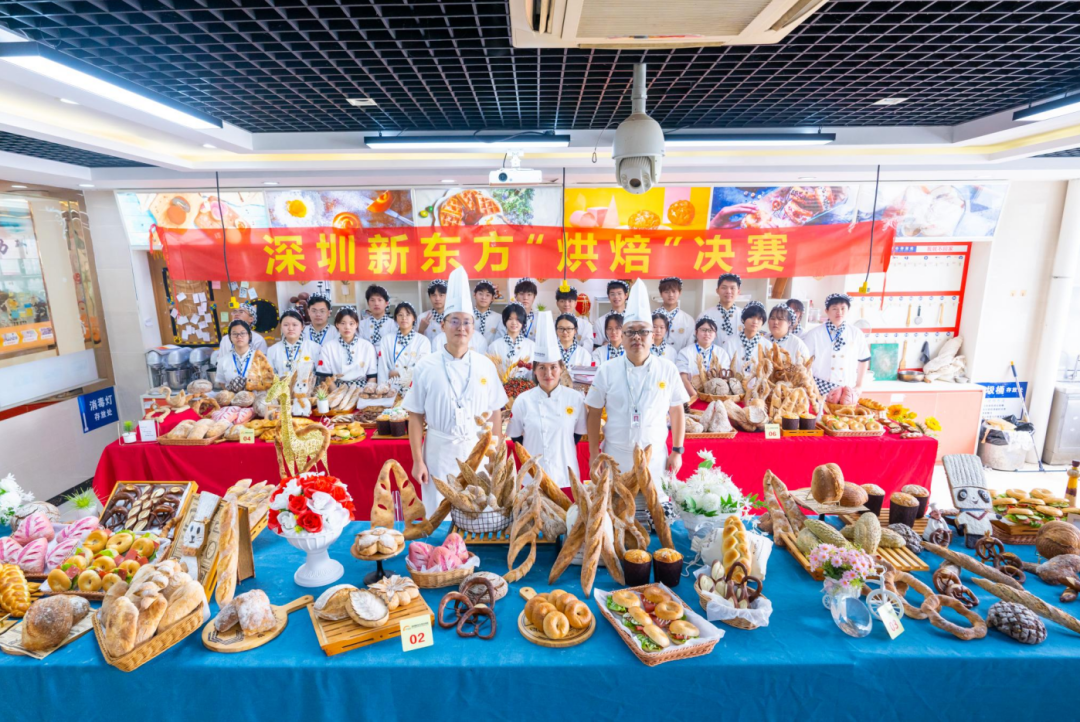 有颜有料的欧式面包​，经典西点2102班阶段考核作品出炉啦~