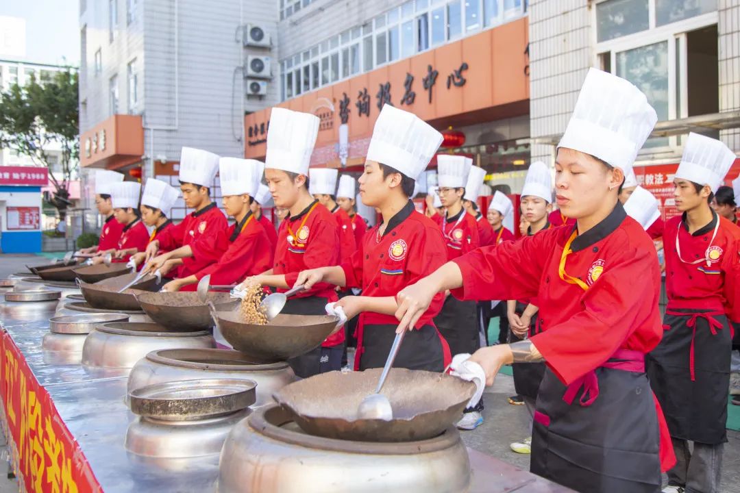 烹饪营养与工艺2301班基本功技能考核，围观烹饪“萌新”的成长之路