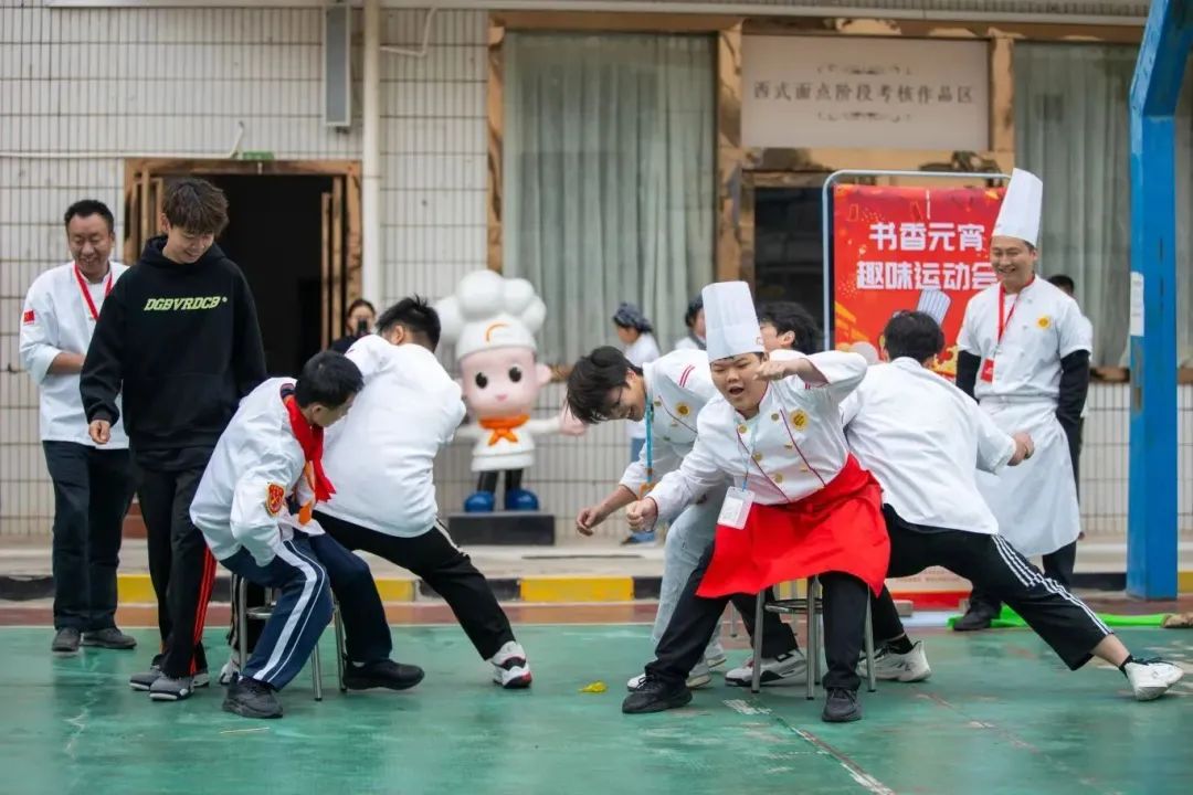 龙行龘龘贺新春，欢天喜地闹元宵丨多图带你回顾深圳新东方的元宵节活动现场