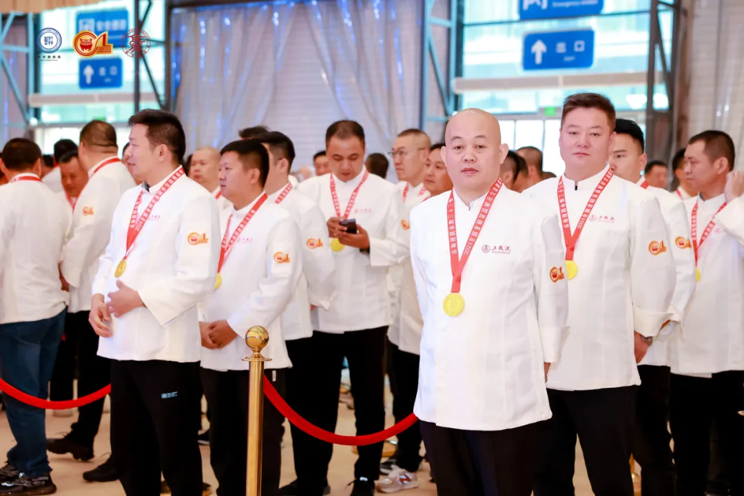 喜报！我校要克志老师荣获“中华金厨”金奖，披荆斩棘，再创佳绩！