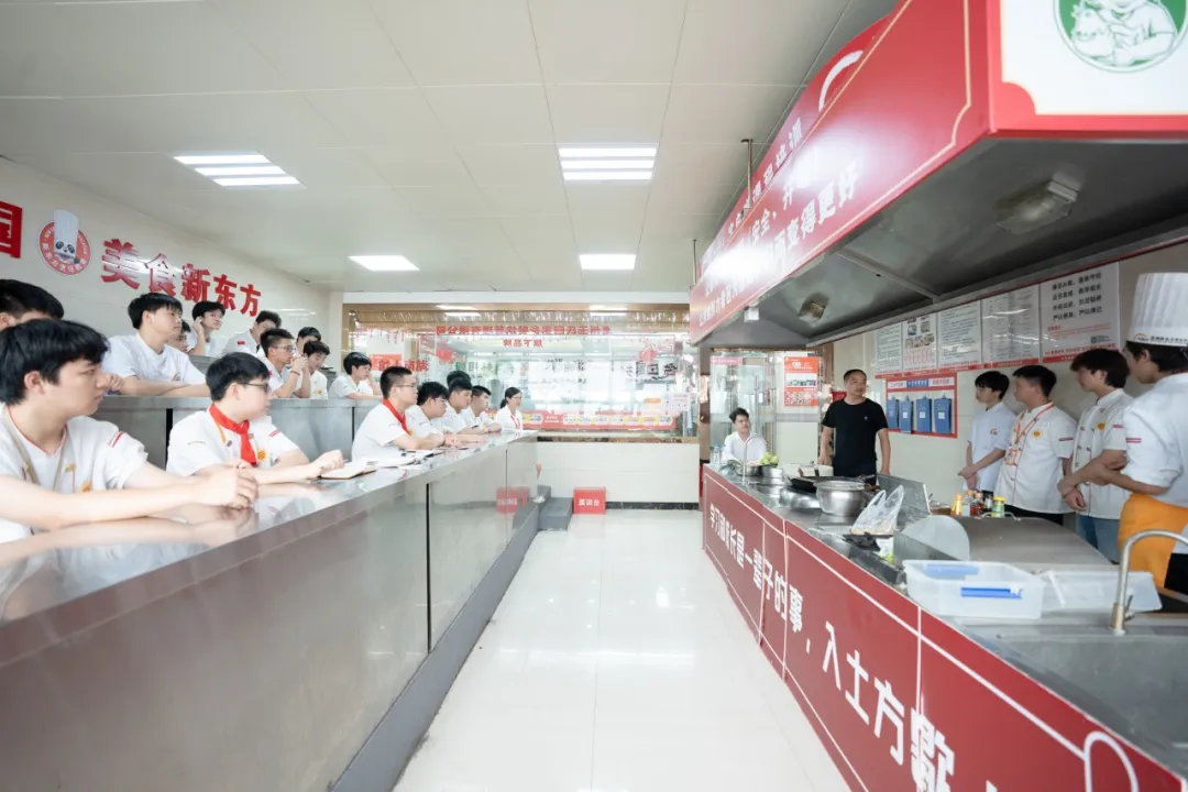 企业导师进课堂 校企协同育人才 | 湘辣辣餐饮集团进校授课纪实 企业导师进课堂 校企协同育人才 | 湘辣辣餐饮集团进校授课纪实
