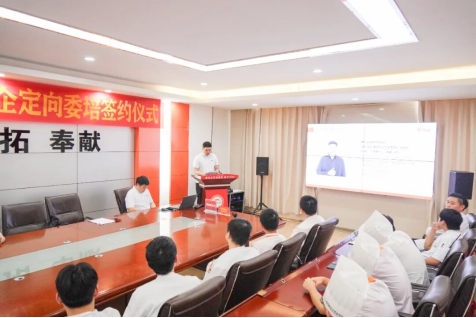 深圳新东方烹饪学校就业服务到底如何？毕业后发展前景好不好？听听两位毕业学长怎么说~