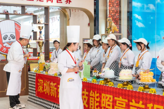 不止是比赛和表彰！在深圳新东方，每一天都是成长的高光时刻