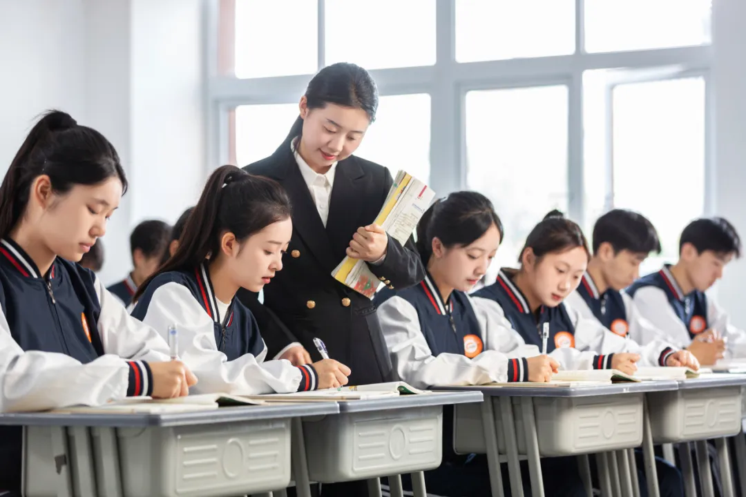 在深圳特区上学，在深圳特区学烹饪，到底有多香？这4大核心优势，帮你抢占行业风口！