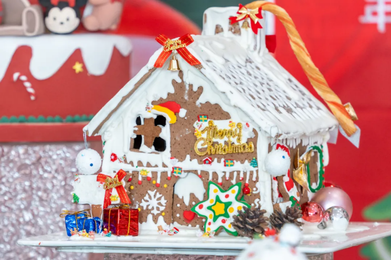 圣诞甜度超标！深圳新东方学子西点作品展，把节日浪漫搬进校园