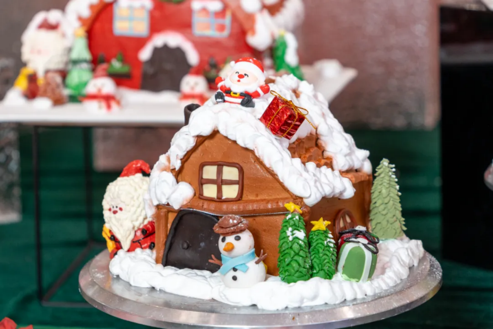 圣诞甜度超标!深圳新东方学子西点作品展,把节日浪漫搬进校园 圣诞甜度超标!深圳新东方学子西点作品展,把节日浪漫搬进校园