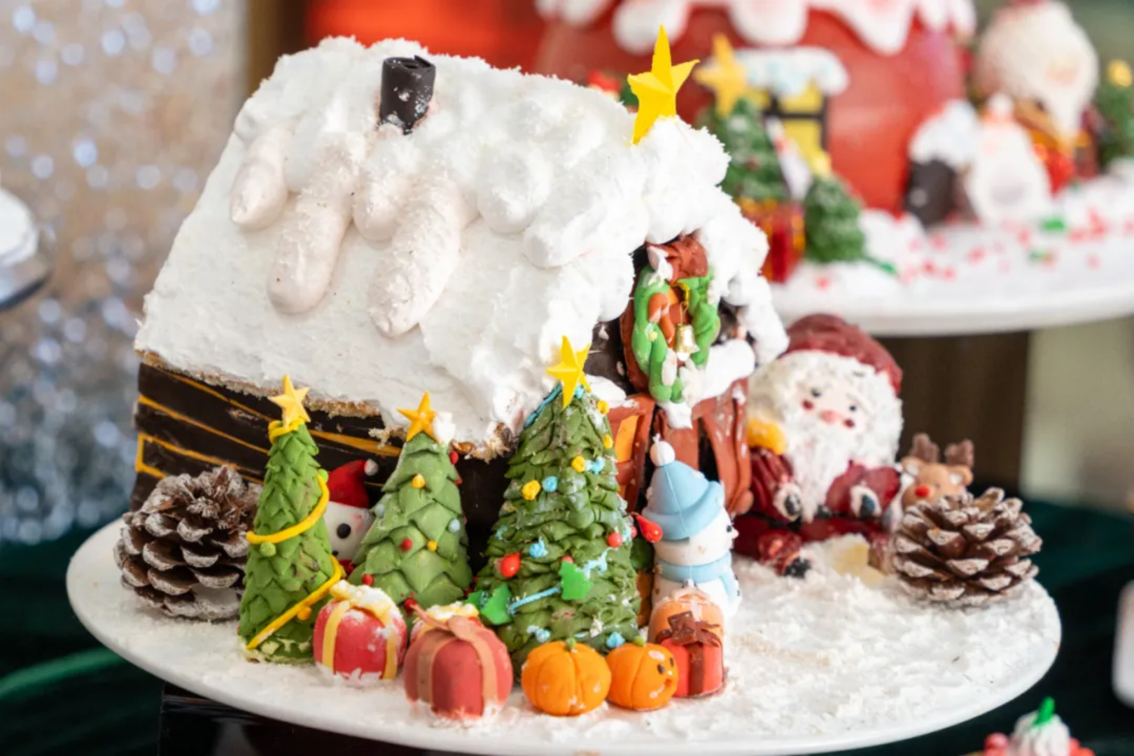 圣诞甜度超标!深圳新东方学子西点作品展,把节日浪漫搬进校园 圣诞甜度超标!深圳新东方学子西点作品展,把节日浪漫搬进校园