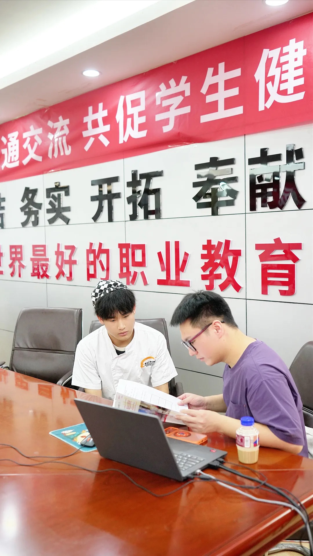 名企走进校园｜gaga招聘宣讲会走进深圳新东方烹饪学校，开启校企人才交流新通道